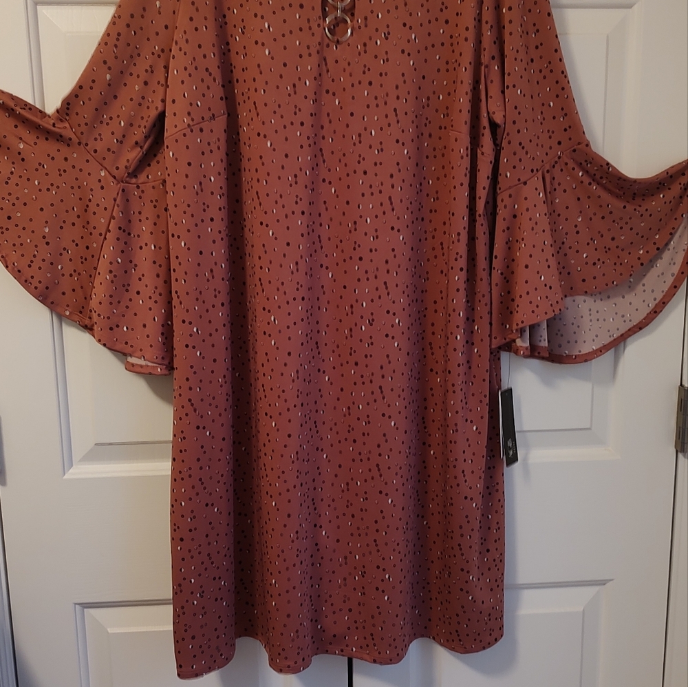 Dress - Picture 3 of 5
